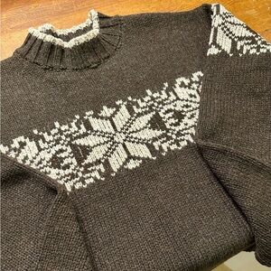 G H Bass and Co Mens Dark Brown Wool Sweater Woodland Style Made In England